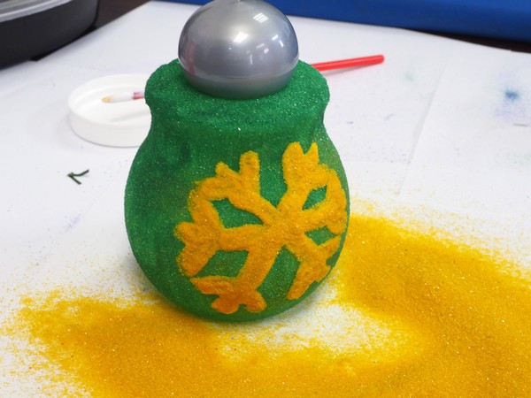 Craft Project: How to Make Christmas Ornaments with Colored Sand & Sand Art Bottles